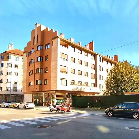 Fluvial Vut-5384-as 3hab-2banos-ascensor-parking Coche Grande Gratis-wifi Apartment